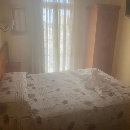 La Posa Hostel Villar del Arzobispo